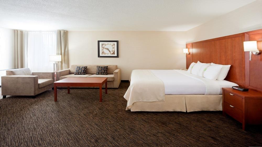 Holiday Inn Oakville Centre By Ihg Exterior photo