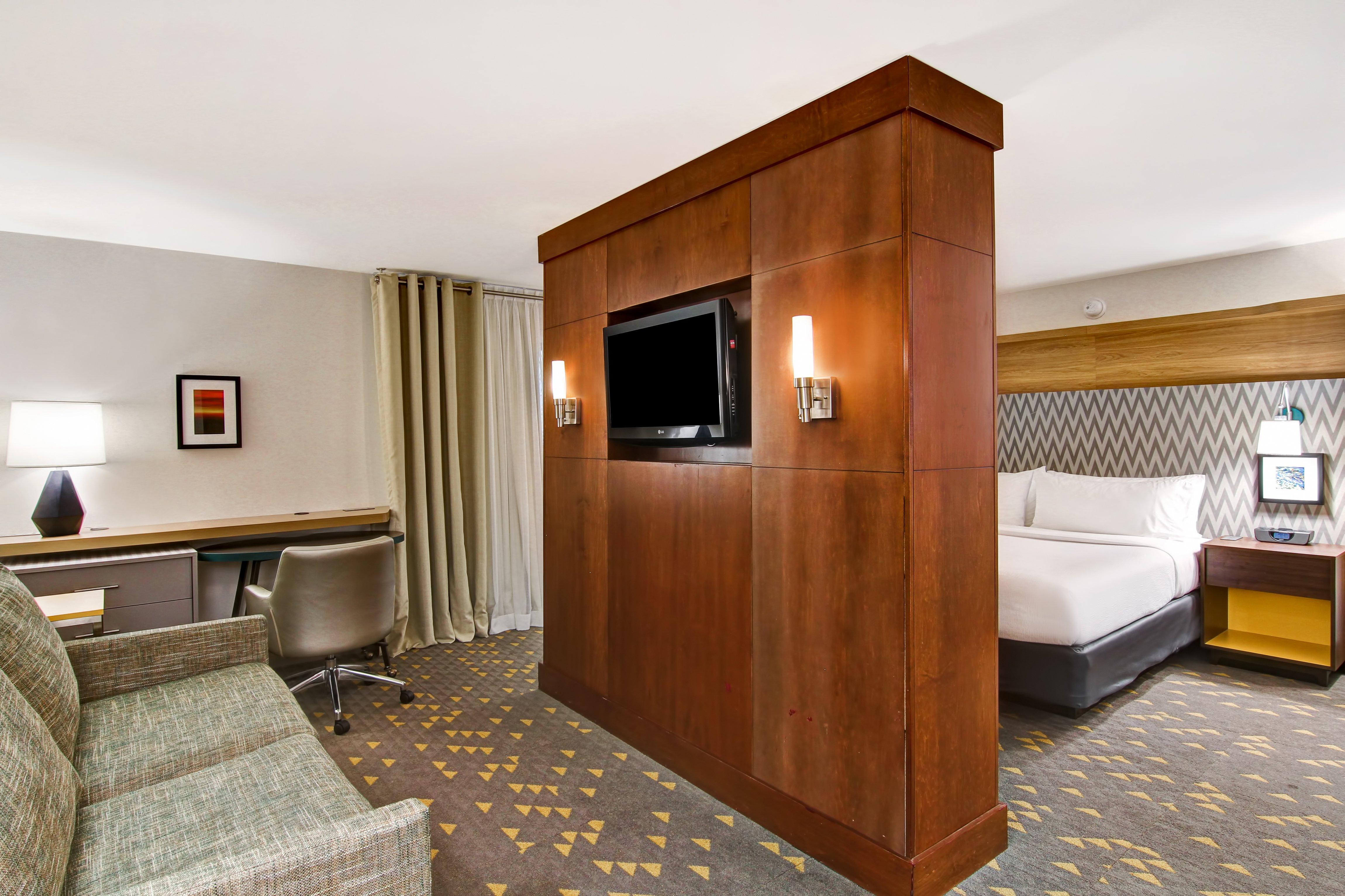 Holiday Inn Oakville Centre By Ihg Exterior photo