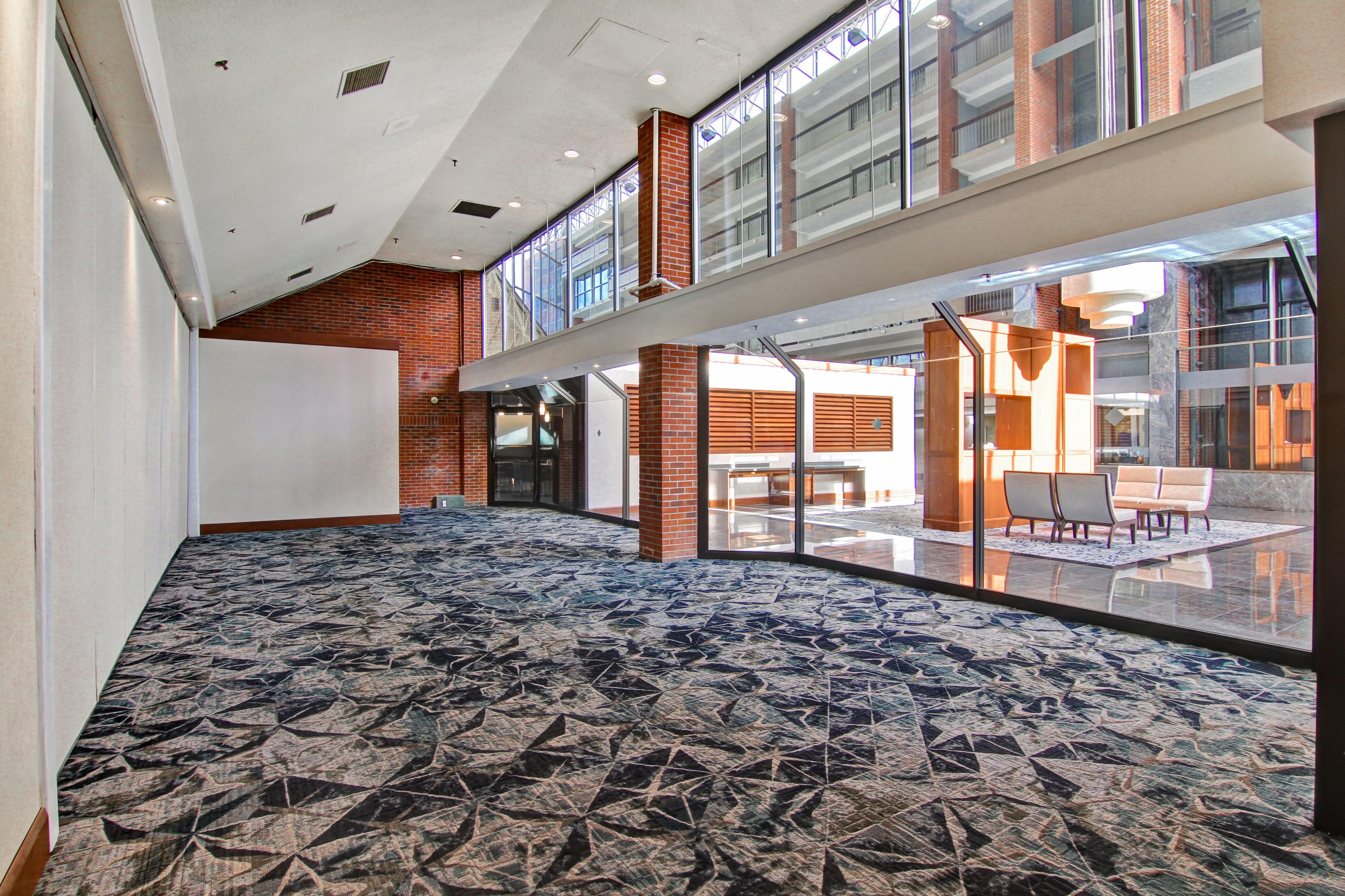 Holiday Inn Oakville Centre By Ihg Exterior photo
